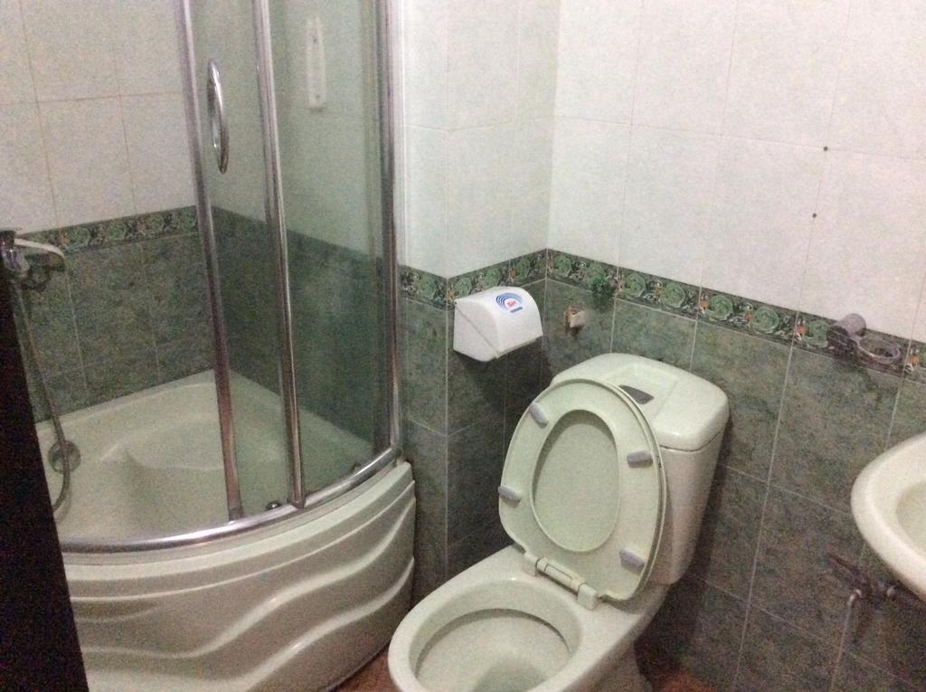 An Binh Hotel Hanoi Buitenkant foto